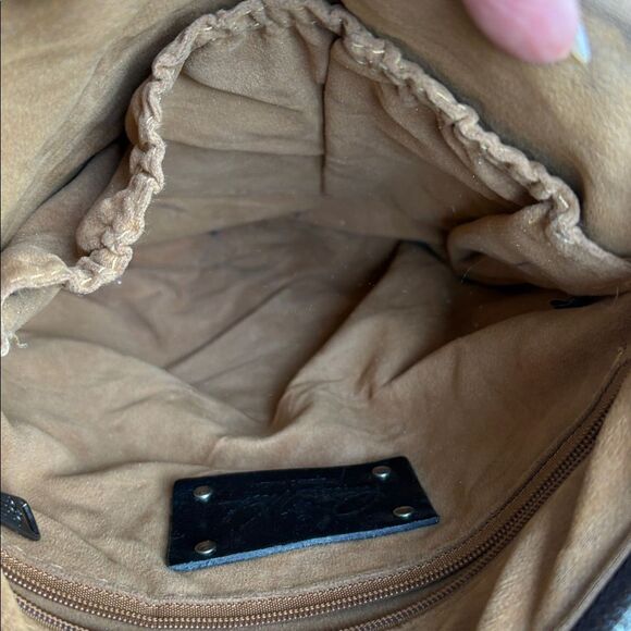 Patricia Nash, leather cross body - Picture 6 of 7